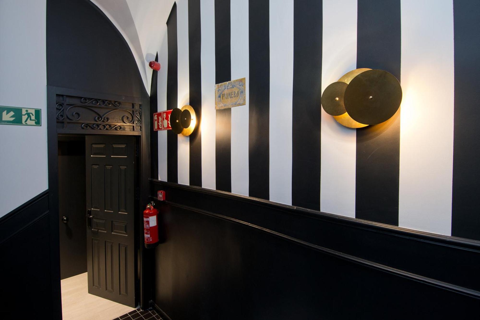 Amor De Dios 17 Boutique Apartments Madrid Luaran gambar